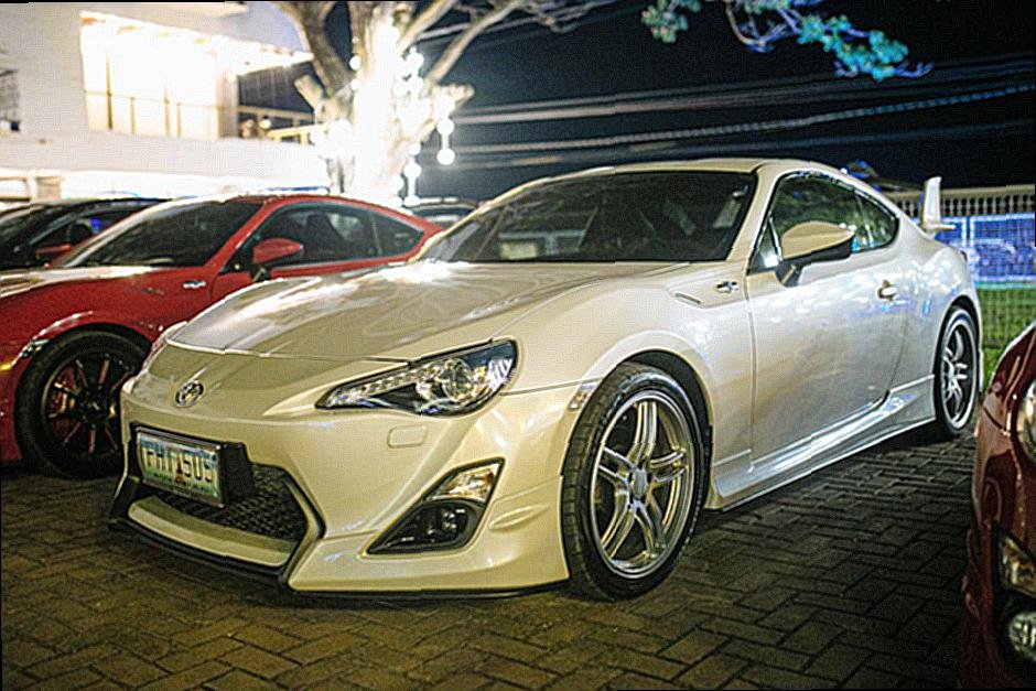 Kako mogu pravilno zamijeniti zracne filter za zrak u automobilu?