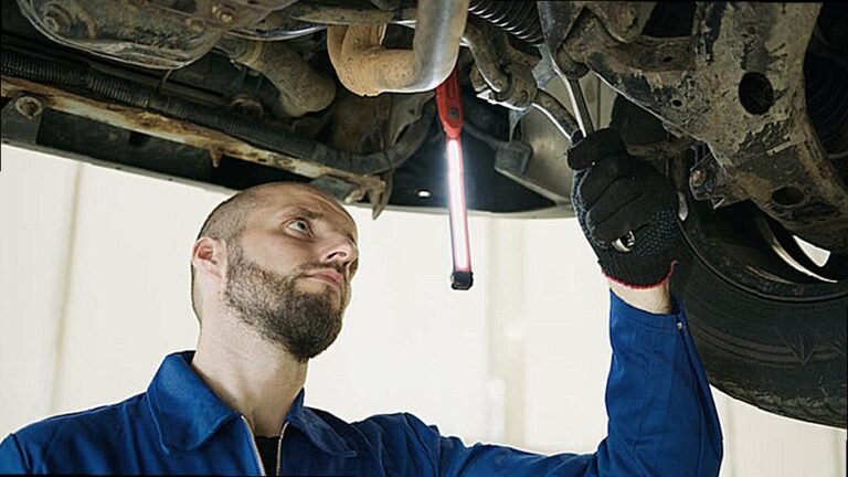 Kako-Provjeriti-i-Zamijeniti-Ulje-u-Autu-1df8583d62f5