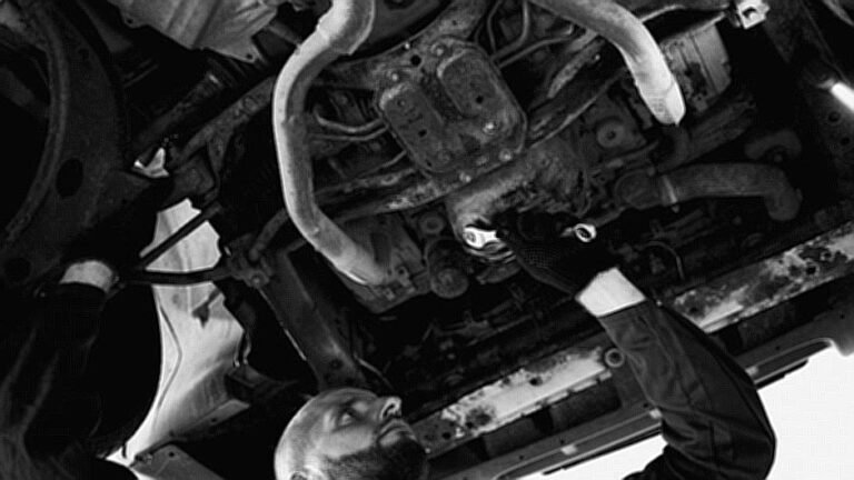 Kako-Znati-Koji-Ispusni-Dio-Odgovara-Vasem-Automobilu-6d7603b61319