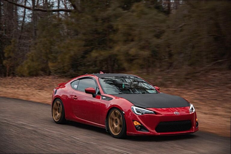 Kako-provjeriti-tekucinu-za-kocenje-d4190bb77365